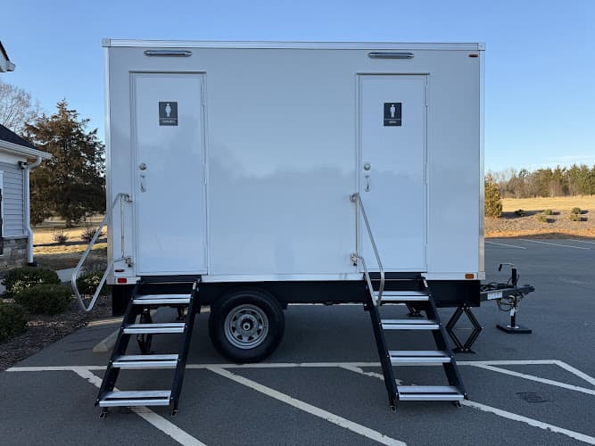 LoftieLoo - exterior view of luxury portable restroom trailer in Concord, North Carolina
